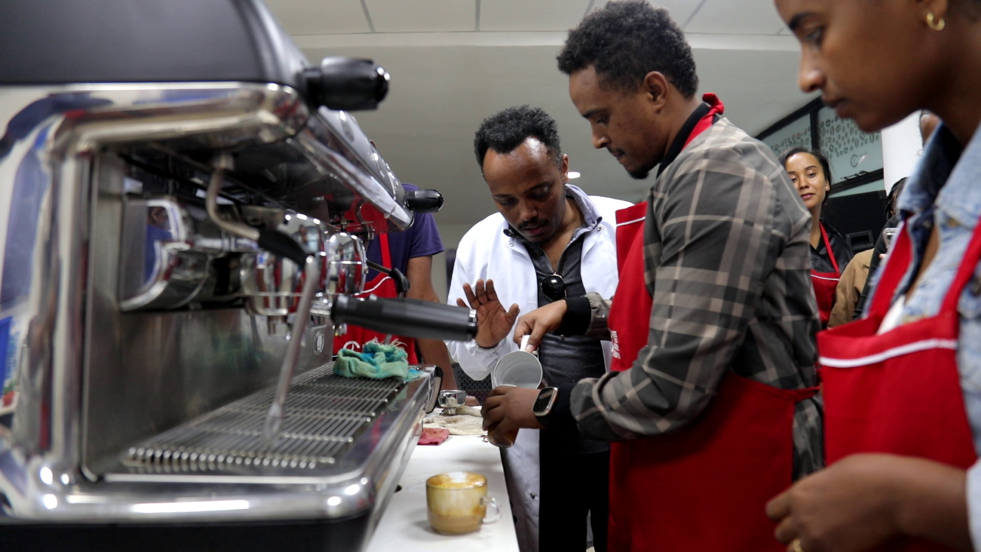 Dalle radici alla tazzina: due storie di successo dal Coffee Training Center di Addis Abeba